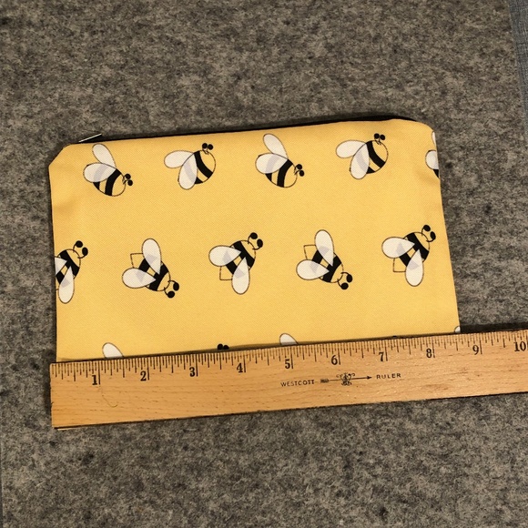 Honey Bee Zippered Cosmetic Storage Case, 8.5" x 6" NWOT - Picture 2 of 4